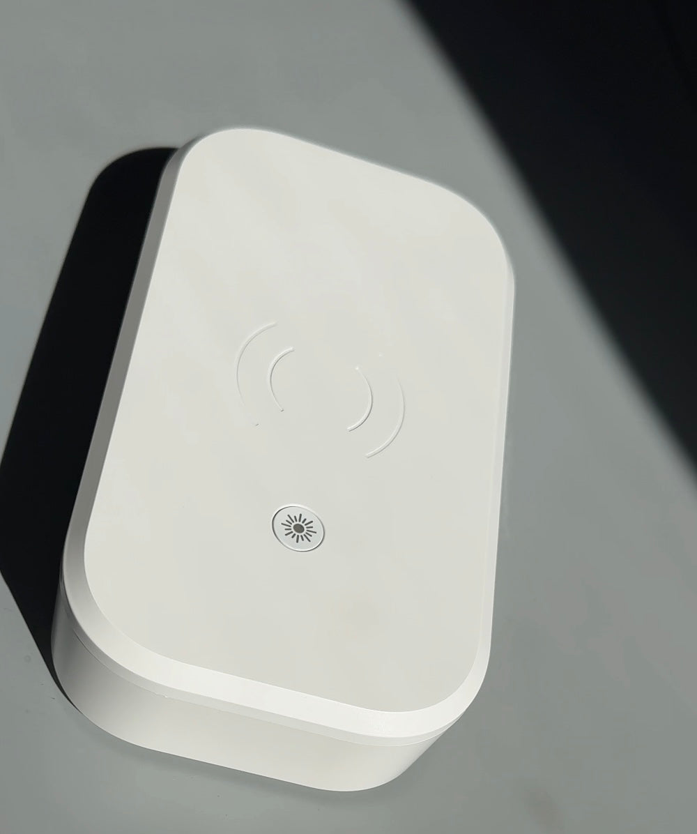 Multifunctional Box Wireless charger and UV light sterilization.